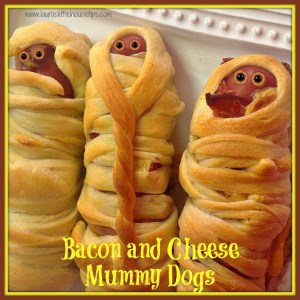 Bacon and Cheese Mummy Dogs www.lauraslittlehousetips.com