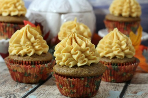 Pumpkin-Cupcake-2-680x450